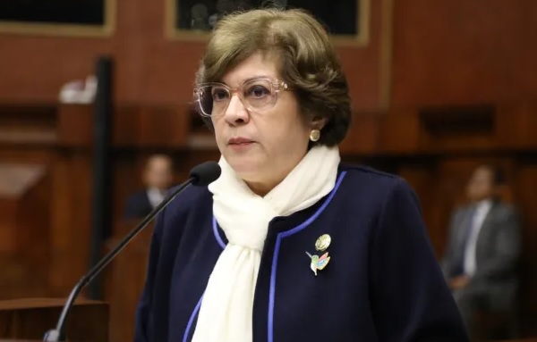  Ministra de Trabajo dice que no se puede intervenir en Sindicato del IESS