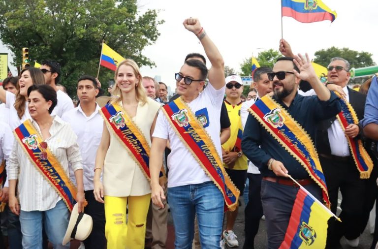  Presidente Noboa participó del Desfile Cívico Ecuatoriano en Nueva York