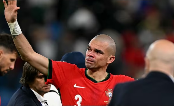  Pepe anuncia su retiro del fútbol a los 41 años y tras 737 partidos jugados