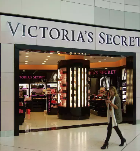  El creador de Victoria’s Secret murió en bancarrota mientras la marca conquistaba el mundo