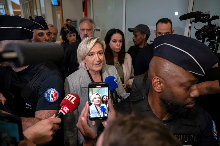  Arranca el juicio contra Marine Le Pen por desvío de fondos