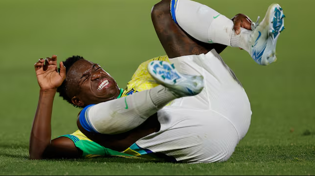  Brasil roza el abismo, sufre una nueva derrota ante Paraguay en eliminatorias