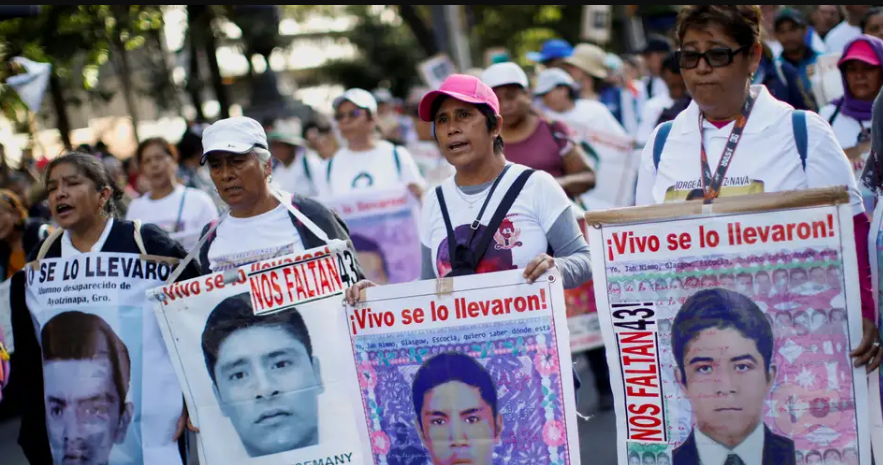  43 de Ayotzinapa: Padres sienten rabia porque el Gobierno no resuelve caso