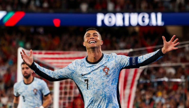  Cristiano Ronaldo es el primer jugador en llegar a los 900 goles oficiales