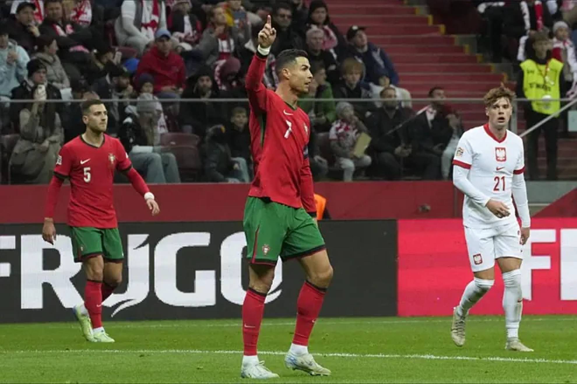  Cristiano Ronaldo sigue imparable, llega a su gol 906 y el 133 con Portugal