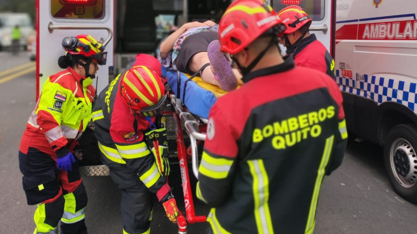  Choque múltiple de carros en Tambillo causa dos muertos y seis heridos