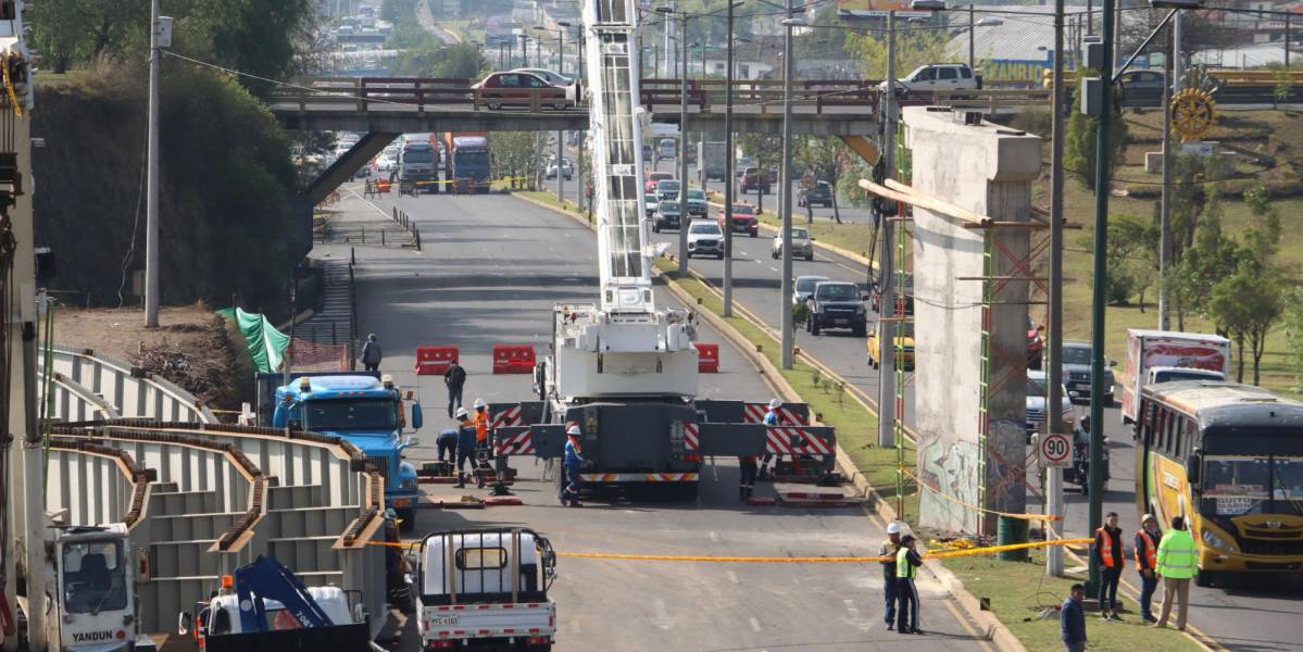  La señalización de las obras en la Autopista Rumiñahui abre la polémica