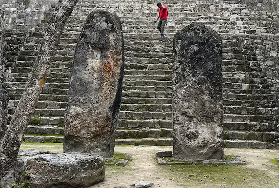  Descubren “por accidente” enorme ciudad maya oculta en Campeche