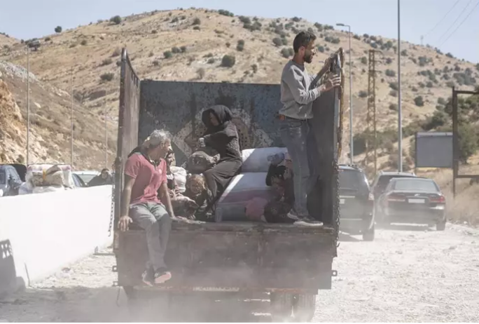  Más de 241.000 personas huyen de Líbano a Siria por la escalada de ataques