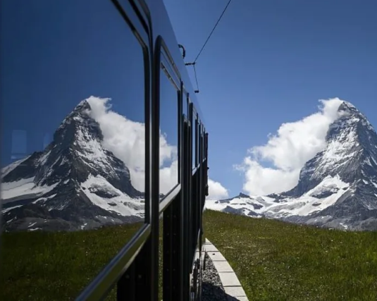  El deshielo de los glaciares obliga a Suiza e Italia a redefinir parte de su frontera