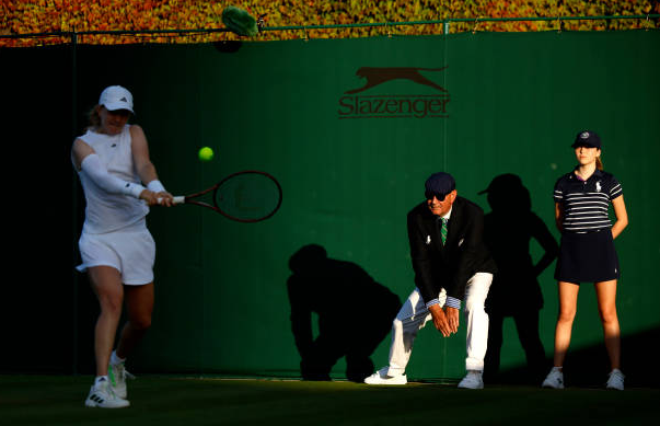  Wimbledon rompe tradición y reemplaza jueces de línea por sistema electrónico