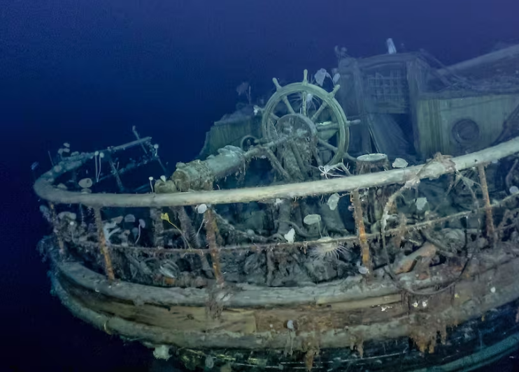  Las extraordinarias imágenes del barco hundido en la Antártida de la expedición de Shackleton