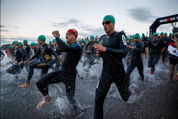  Dos atletas mueren en el Campeonato Mundial de Triatlón en España