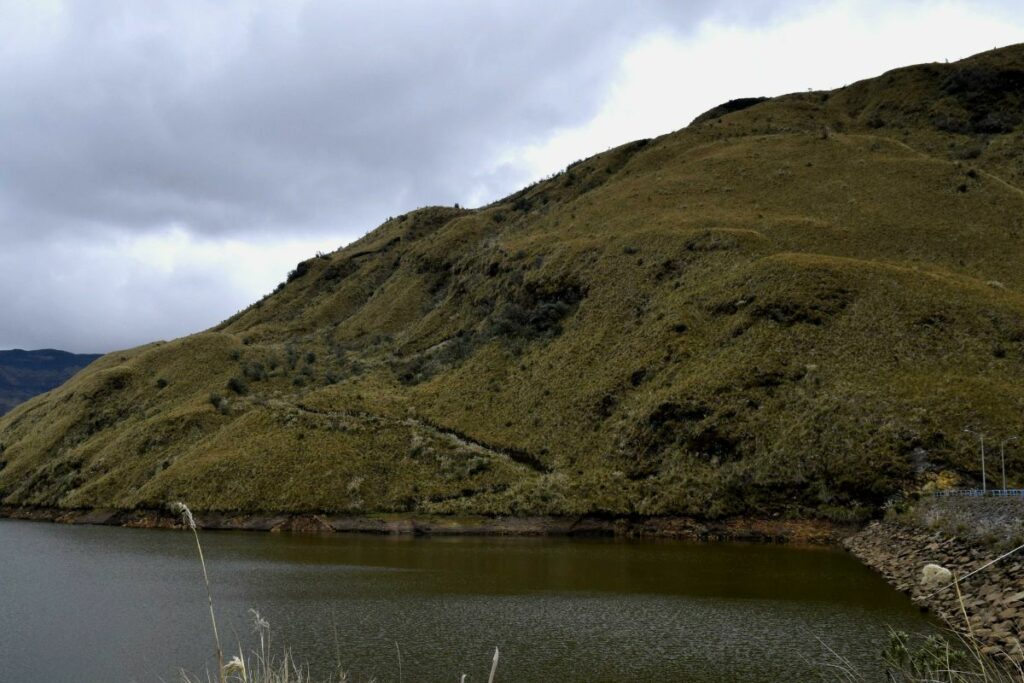  Embalse Salve Faccha con niveles bajos de agua, pero sí abastece a Quito