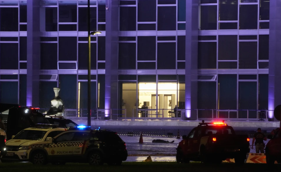  Explosiones cerca del Supremo Tribunal Federal de Brasil dejan un muerto