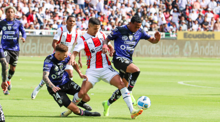  Liga de Quito gana a Independiente del Valle y es el nuevo líder de la etapa