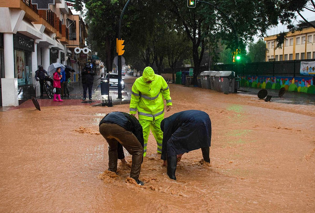  Málaga aprende de Valencia y hace frente a la DANA con desalojos preventivos