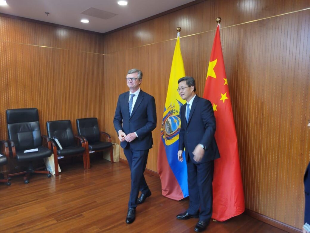  ¿Por qué Noboa no habla de la visita de su ministro de Economía a China?