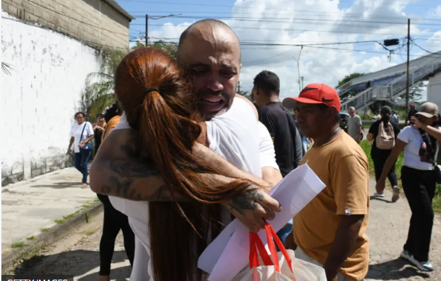  Venezuela excarcela a opositores detenidos tras las elecciones