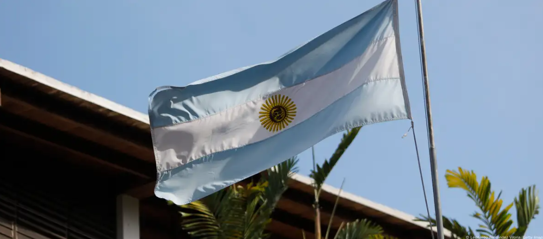  Venezuela incrementa asedio a la embajada de Argentina en Caracas