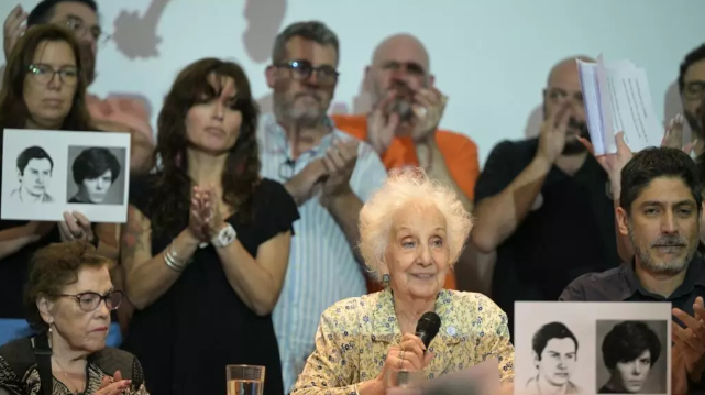  Abuelas Plaza de Mayo hallan al nieto 138 robado en la dictadura argentina