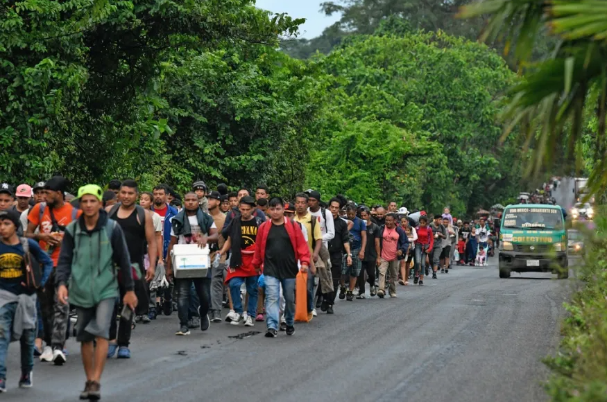  Caravana migrante busca llegar a EE.UU. antes de que Trump asuma presidencia