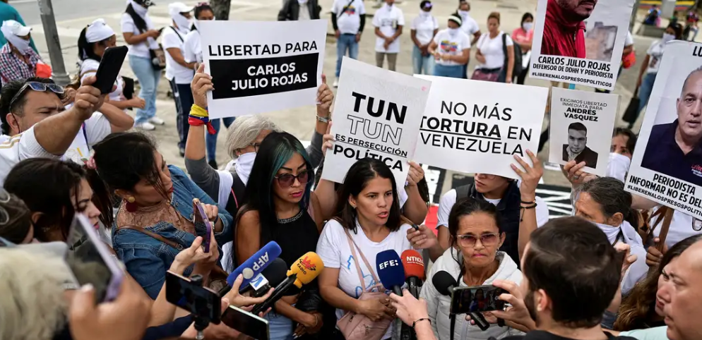  Venezolanos piden la liberación de sus familiares  presos durante las protestas