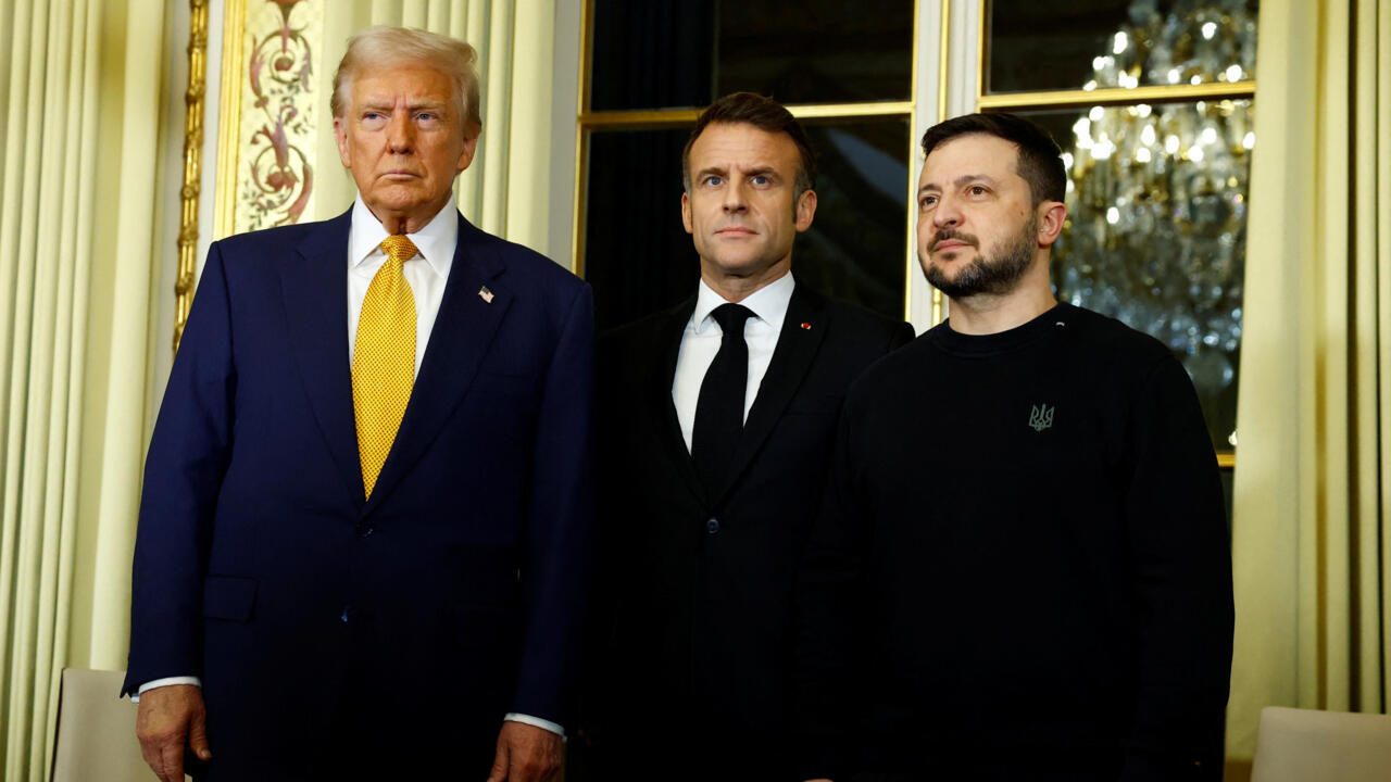  Trump es recibido por Macron en París y acompañado por Zelenski